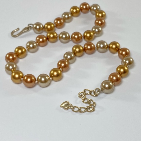 Large Tri-Color Pearl 14" Necklace by Carolee - Picture 6 of 7